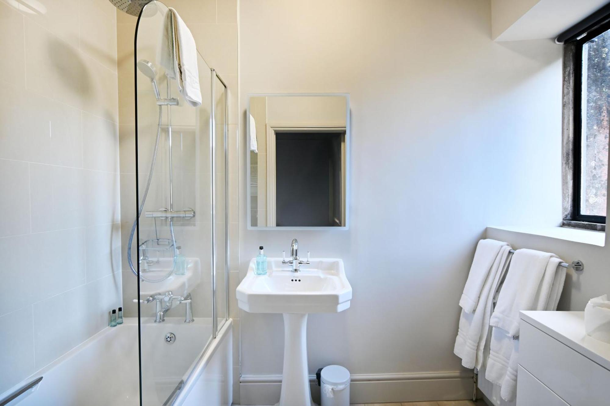 Stanton Manor Hotel Chippenham  Dış mekan fotoğraf